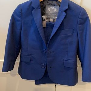 Appaman boys suit.